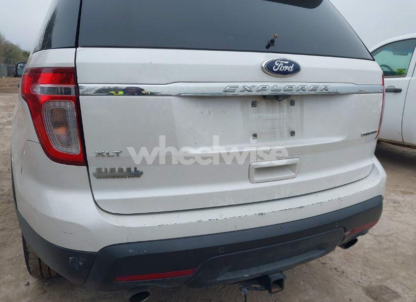 Photo 18 of 2014 Ford Explorer XLT (VIN 1FM5K7D86EGC47347)