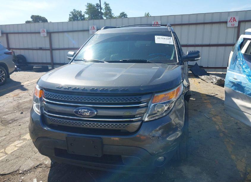 Photo 12 of 2015 Ford Explorer XLT (VIN 1FM5K7D86FGA38305)
