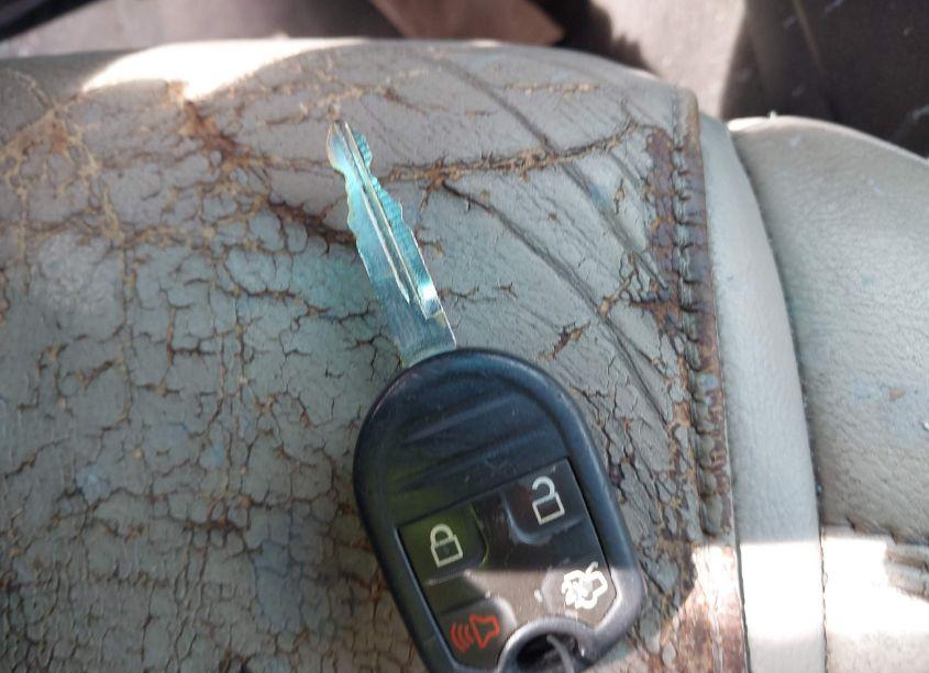 Photo 11 of 2015 Ford Explorer XLT (VIN 1FM5K7D86FGB18137)