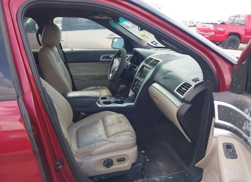 Photo 5 of 2015 Ford Explorer XLT (VIN 1FM5K7D86FGB18137)