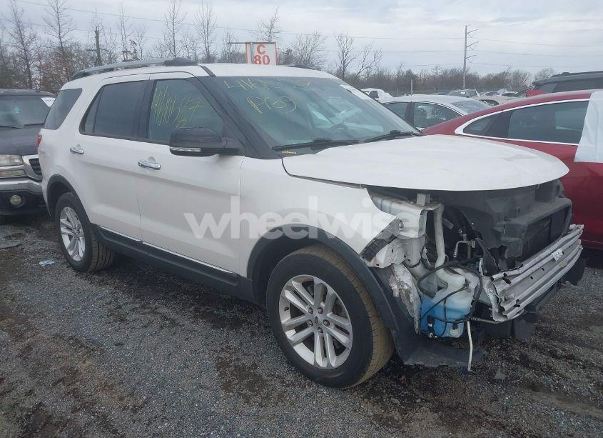 2015 Ford Explorer XLT (VIN 1FM5K7D86FGC46605) main photo