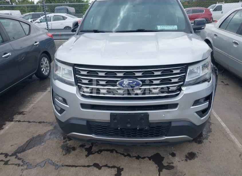 Photo 12 of 2016 Ford Explorer XLT (VIN 1FM5K7D86GGC98365)