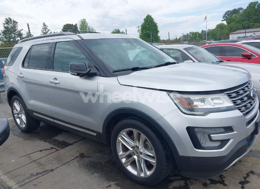 Photo 13 of 2016 Ford Explorer XLT (VIN 1FM5K7D86GGC98365)