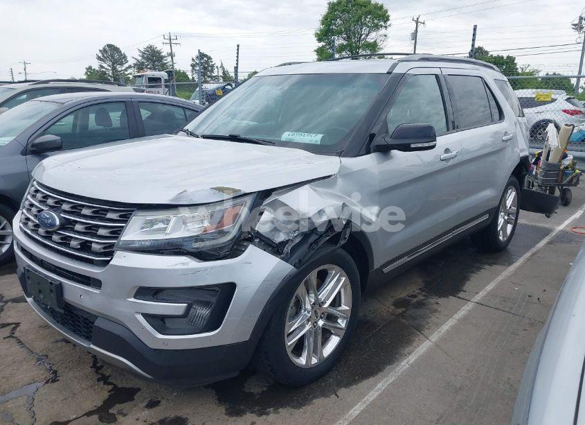 Photo 6 of 2016 Ford Explorer XLT (VIN 1FM5K7D86GGC98365)