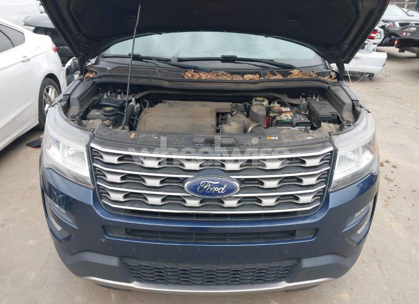 Photo 10 of 2016 Ford Explorer XLT (VIN 1FM5K7D86GGD10224)