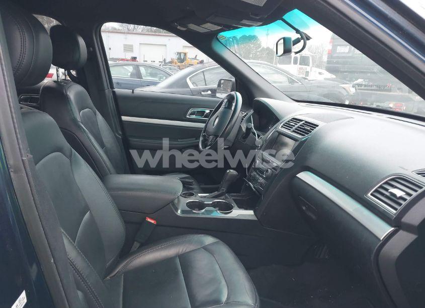 Photo 5 of 2016 Ford Explorer XLT (VIN 1FM5K7D86GGD10224)