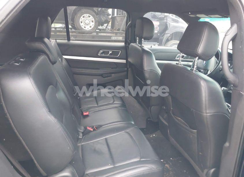 Photo 8 of 2016 Ford Explorer XLT (VIN 1FM5K7D86GGD10224)