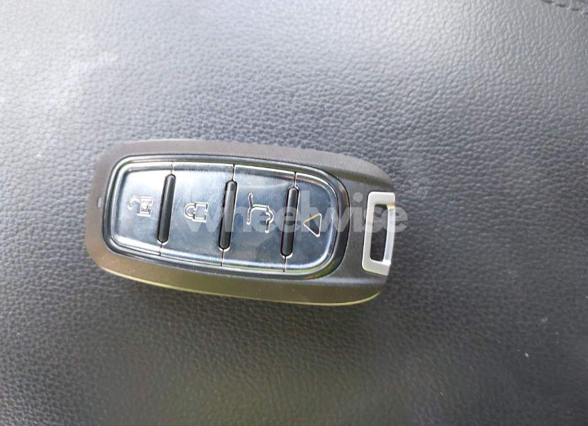 Photo 10 of 2017 Ford Explorer XLT (VIN 1FM5K7D86HGB59659)