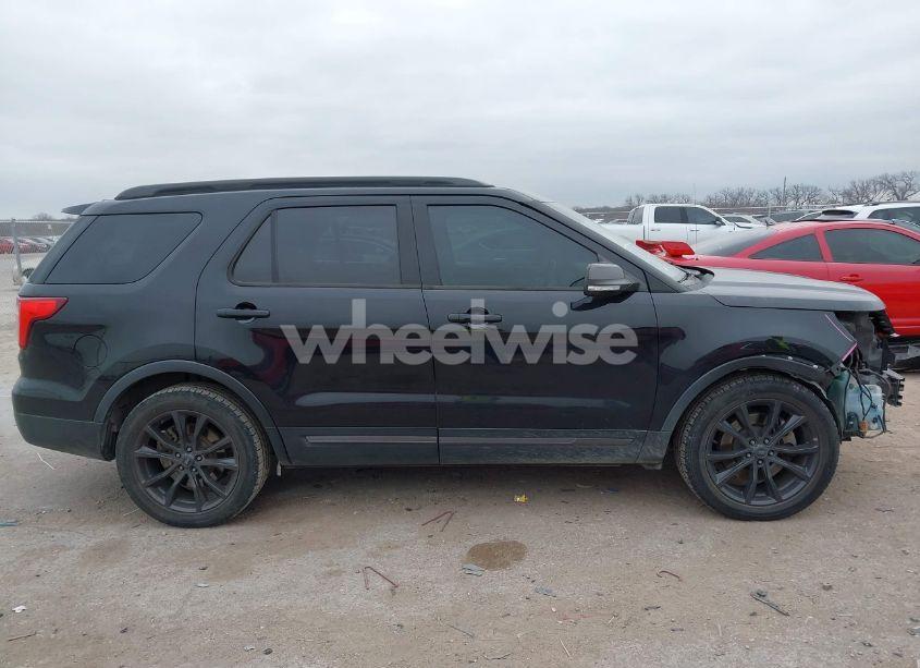 Photo 13 of 2017 Ford Explorer XLT (VIN 1FM5K7D86HGD02416)