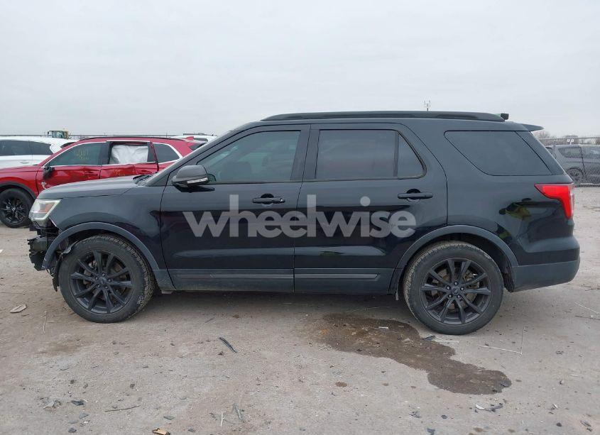 Photo 14 of 2017 Ford Explorer XLT (VIN 1FM5K7D86HGD02416)