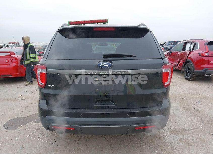 Photo 16 of 2017 Ford Explorer XLT (VIN 1FM5K7D86HGD02416)