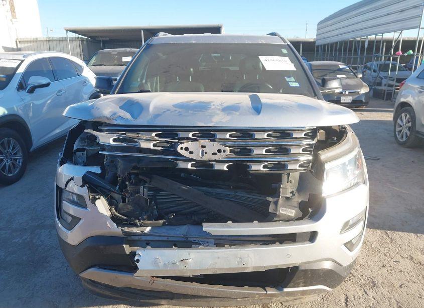 Photo 12 of 2017 Ford Explorer XLT (VIN 1FM5K7D86HGD39966)