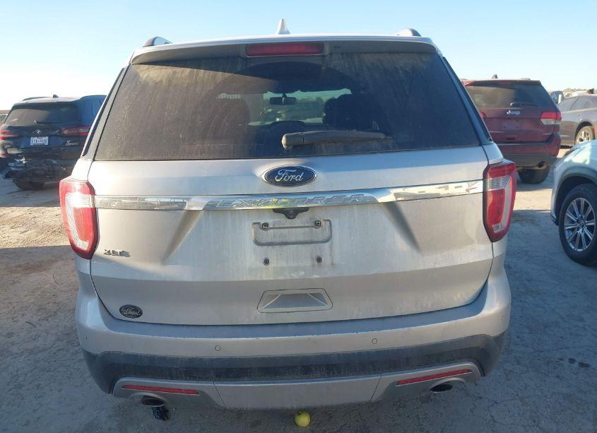 Photo 16 of 2017 Ford Explorer XLT (VIN 1FM5K7D86HGD39966)