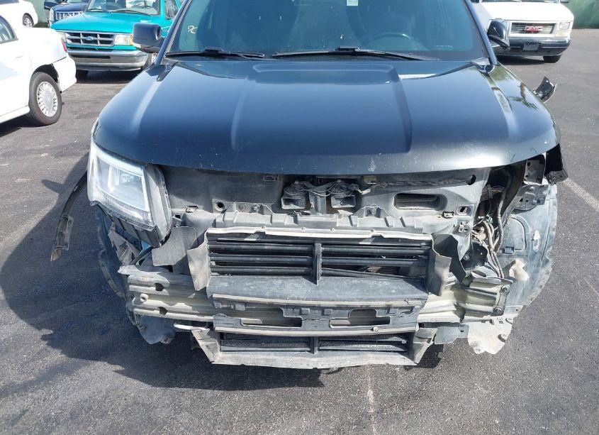 Photo 6 of 2017 Ford Explorer XLT (VIN 1FM5K7D86HGE42689)