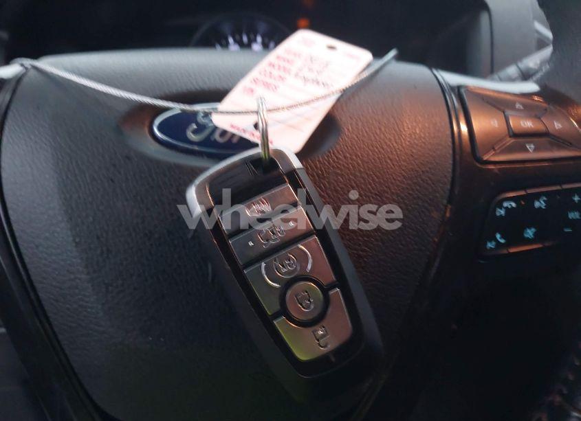 Photo 11 of 2018 Ford Explorer XLT (VIN 1FM5K7D86JGB46027)