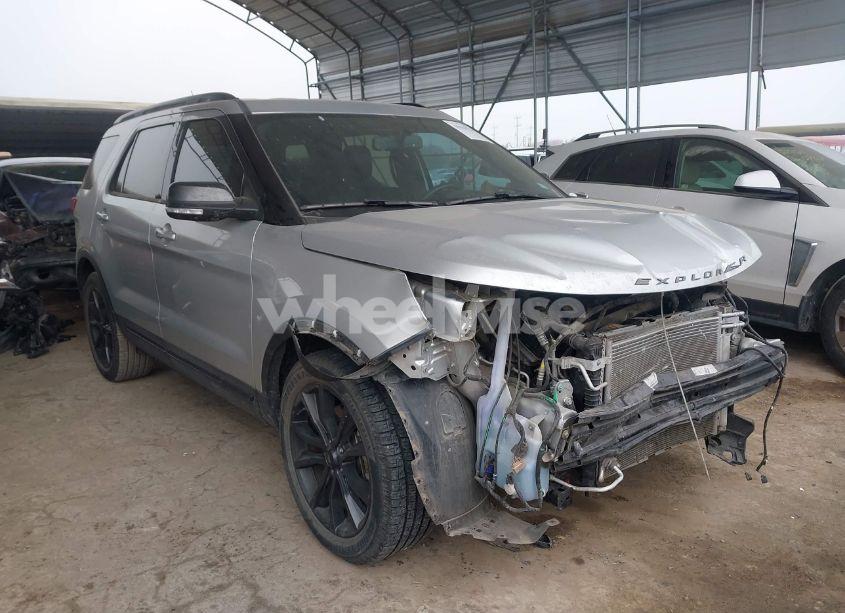 2018 Ford Explorer XLT (VIN 1FM5K7D86JGC13936) main photo