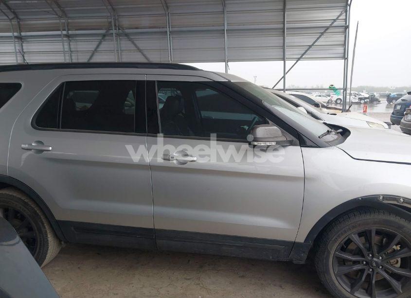 Photo 14 of 2018 Ford Explorer XLT (VIN 1FM5K7D86JGC13936)