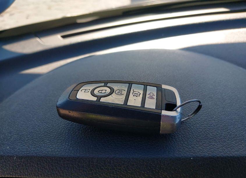 Photo 11 of 2019 Ford Explorer XLT (VIN 1FM5K7D86KGA49508)