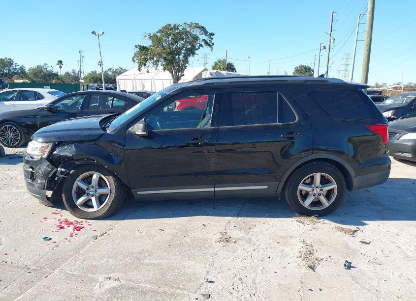 Photo 14 of 2019 Ford Explorer XLT (VIN 1FM5K7D86KGA49508)