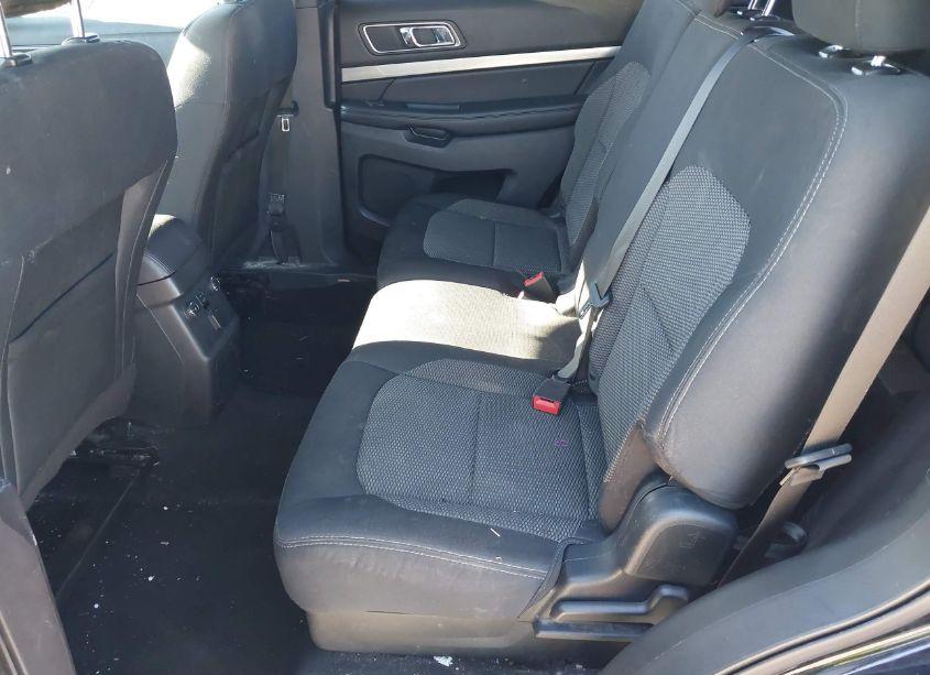 Photo 8 of 2019 Ford Explorer XLT (VIN 1FM5K7D86KGA49508)