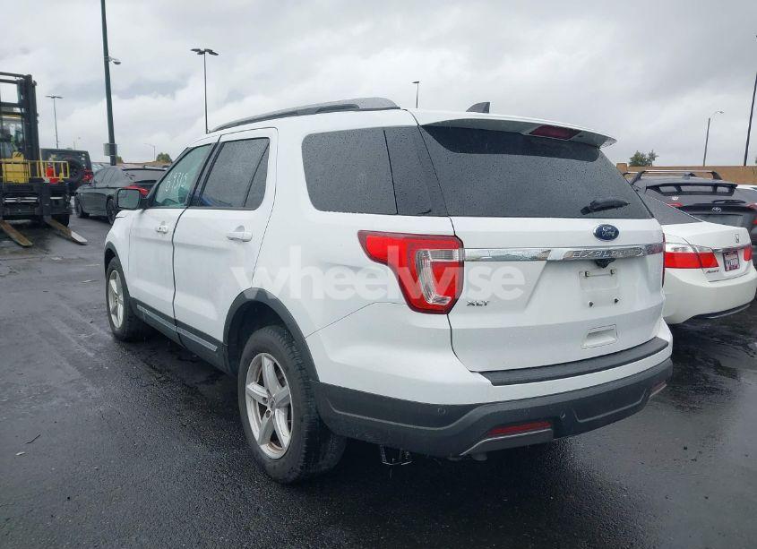Photo 14 of 2019 Ford Explorer XLT (VIN 1FM5K7D86KGB15989)