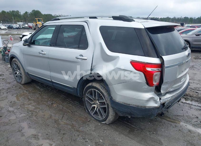 Photo 3 of 2013 Ford Explorer XLT (VIN 1FM5K7D87DGA00921)