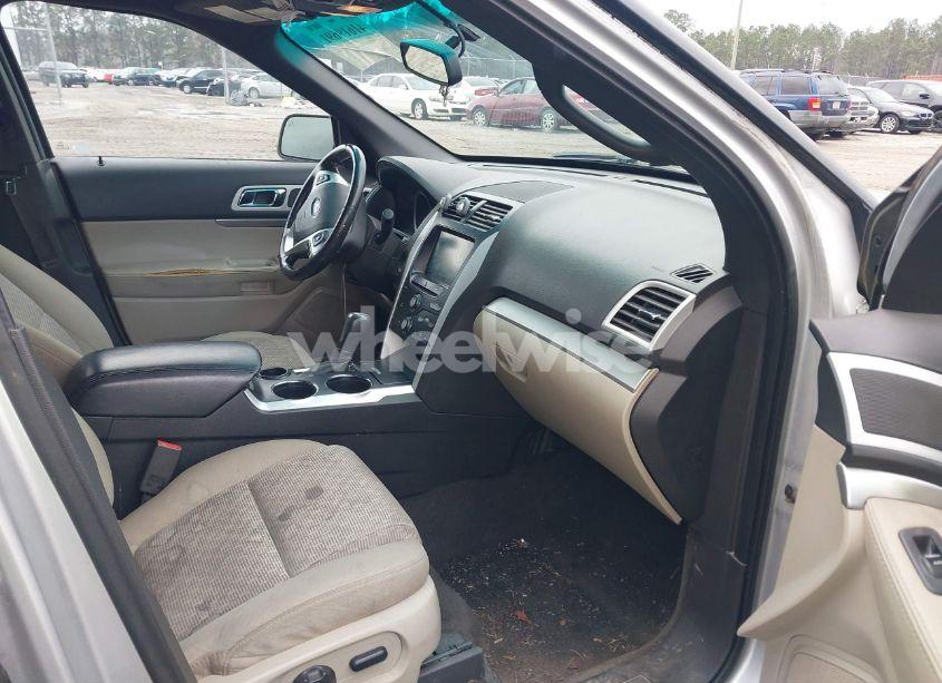 Photo 5 of 2013 Ford Explorer XLT (VIN 1FM5K7D87DGA00921)