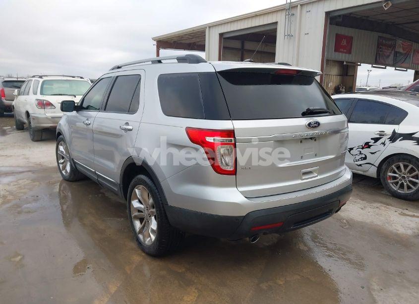Photo 3 of 2013 Ford Explorer XLT (VIN 1FM5K7D87DGA87963)