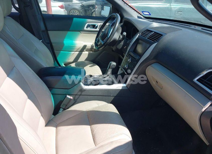 Photo 5 of 2013 Ford Explorer XLT (VIN 1FM5K7D87DGA87963)