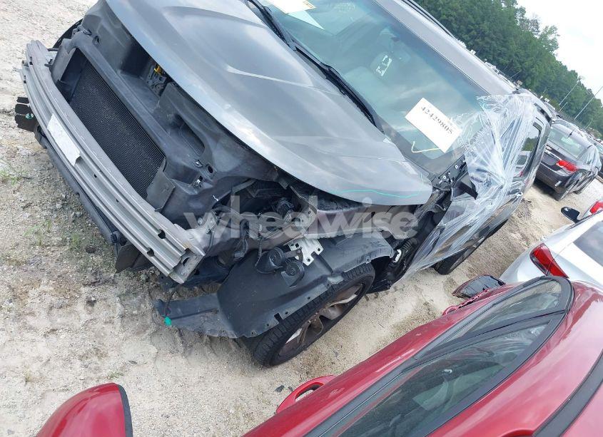 Photo 2 of 2013 Ford Explorer XLT (VIN 1FM5K7D87DGB68008)