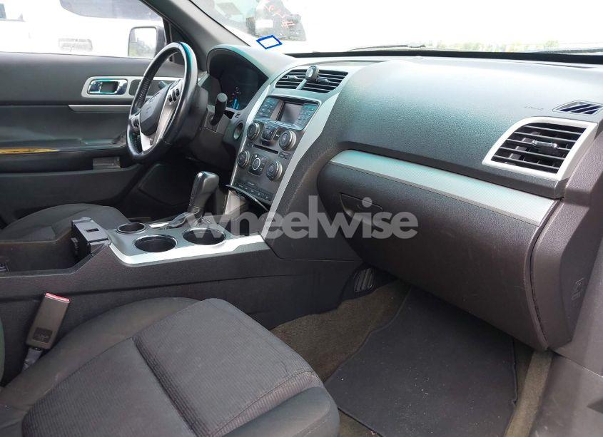 Photo 5 of 2014 Ford Explorer XLT (VIN 1FM5K7D87EGA12777)