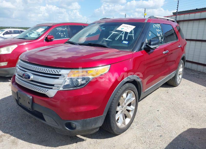 Photo 2 of 2014 Ford Explorer XLT (VIN 1FM5K7D87EGA79895)