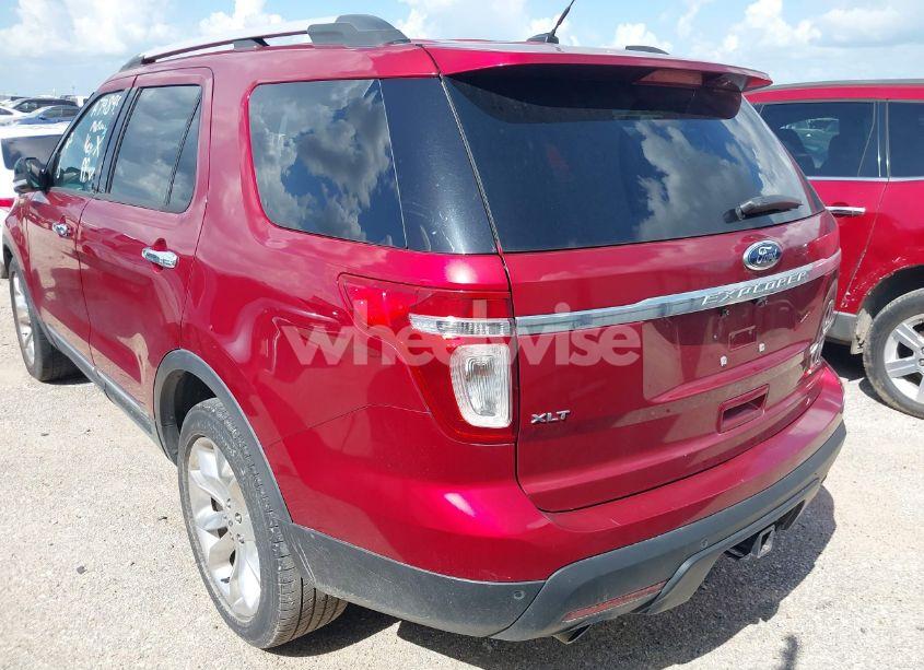 Photo 3 of 2014 Ford Explorer XLT (VIN 1FM5K7D87EGA79895)