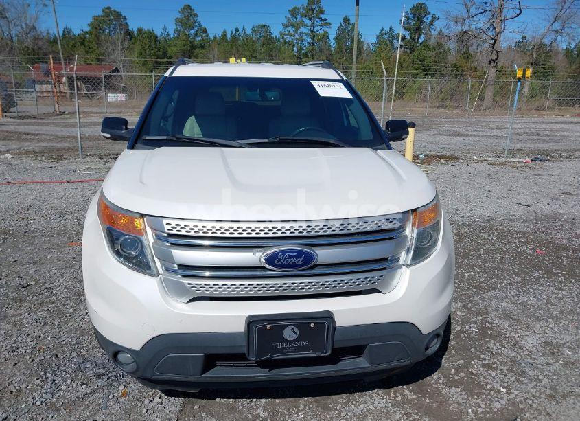 Photo 12 of 2014 Ford Explorer XLT (VIN 1FM5K7D87EGA84935)