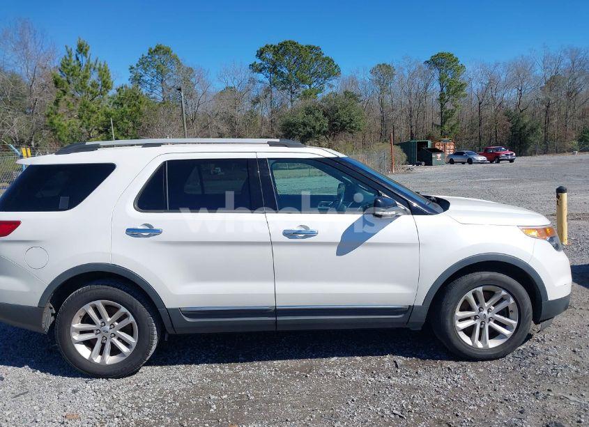 Photo 13 of 2014 Ford Explorer XLT (VIN 1FM5K7D87EGA84935)