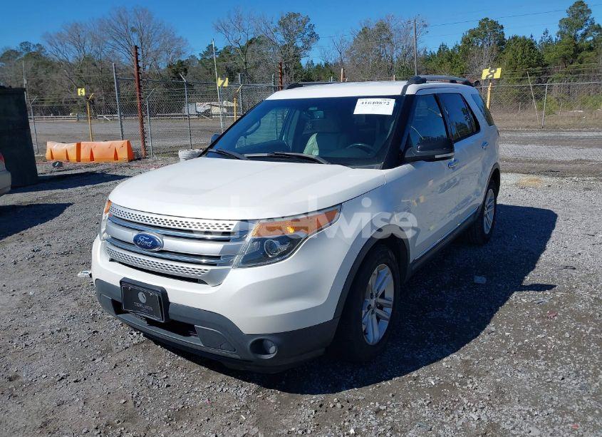 Photo 2 of 2014 Ford Explorer XLT (VIN 1FM5K7D87EGA84935)