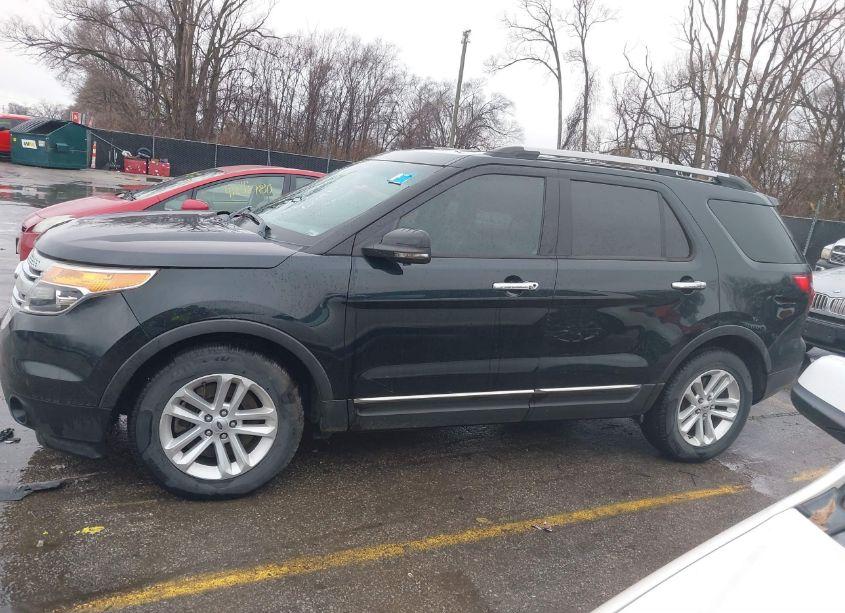 Photo 14 of 2014 Ford Explorer XLT (VIN 1FM5K7D87EGA99726)