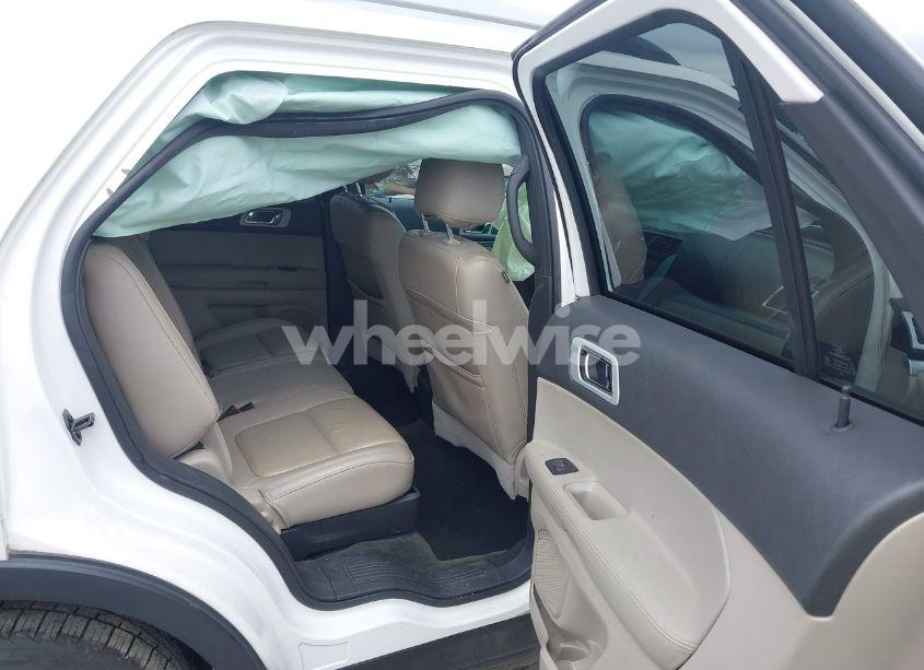 Photo 8 of 2014 Ford Explorer XLT (VIN 1FM5K7D87EGB15116)