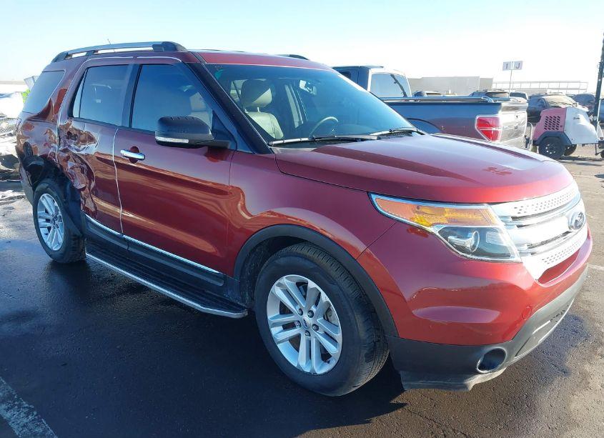 2014 Ford Explorer XLT (VIN 1FM5K7D87EGB43269) main photo