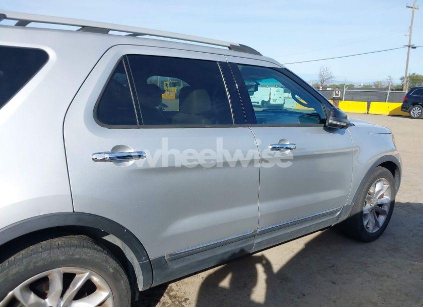 Photo 13 of 2014 Ford Explorer XLT (VIN 1FM5K7D87EGC12882)