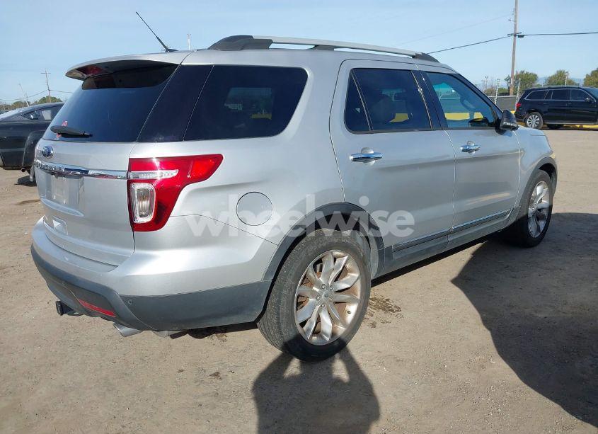 Photo 4 of 2014 Ford Explorer XLT (VIN 1FM5K7D87EGC12882)