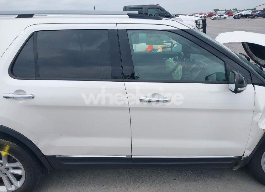 Photo 13 of 2014 Ford Explorer XLT (VIN 1FM5K7D87EGC46837)