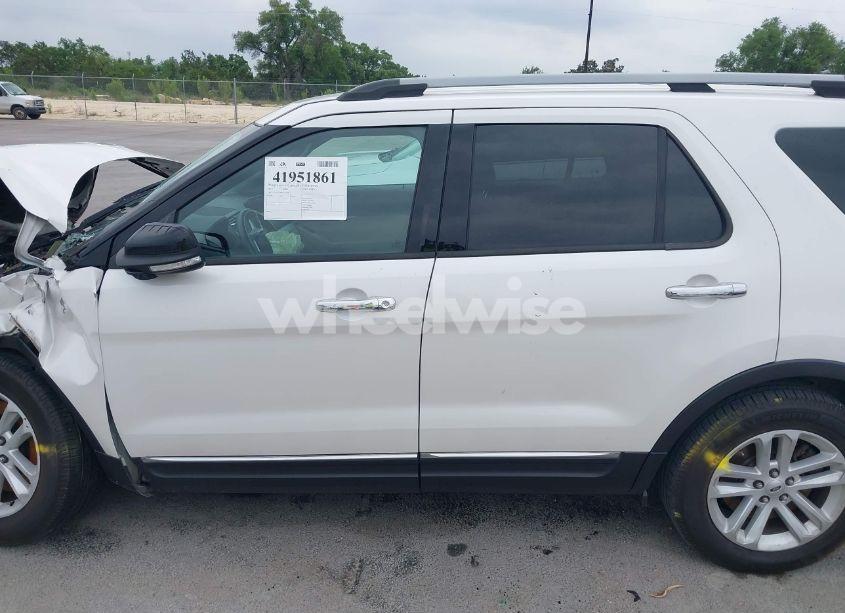 Photo 14 of 2014 Ford Explorer XLT (VIN 1FM5K7D87EGC46837)