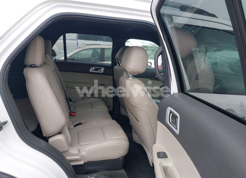 Photo 8 of 2014 Ford Explorer XLT (VIN 1FM5K7D87EGC46837)
