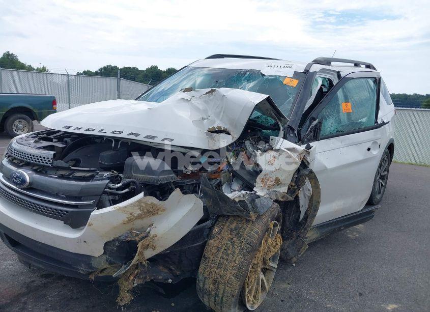 Photo 6 of 2015 Ford Explorer XLT (VIN 1FM5K7D87FGA26129)