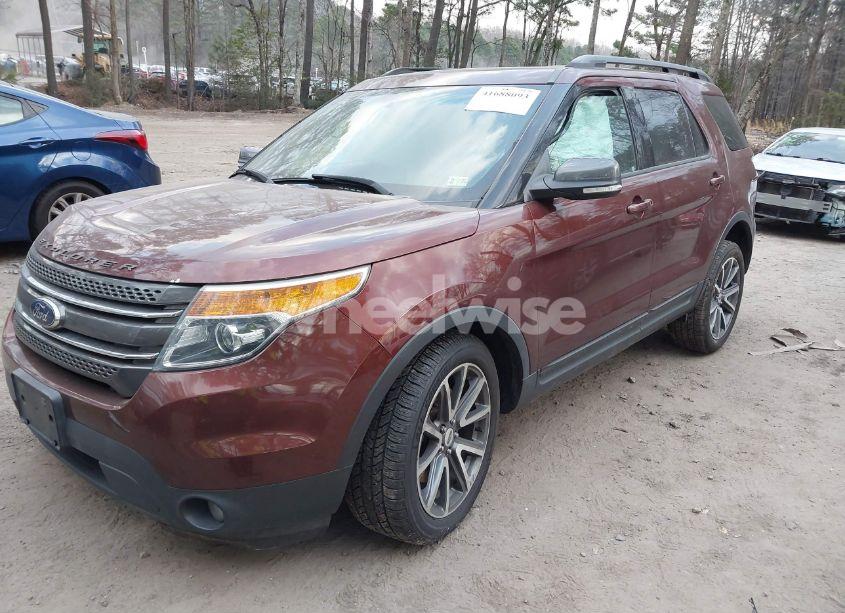Photo 2 of 2015 Ford Explorer XLT (VIN 1FM5K7D87FGA83589)