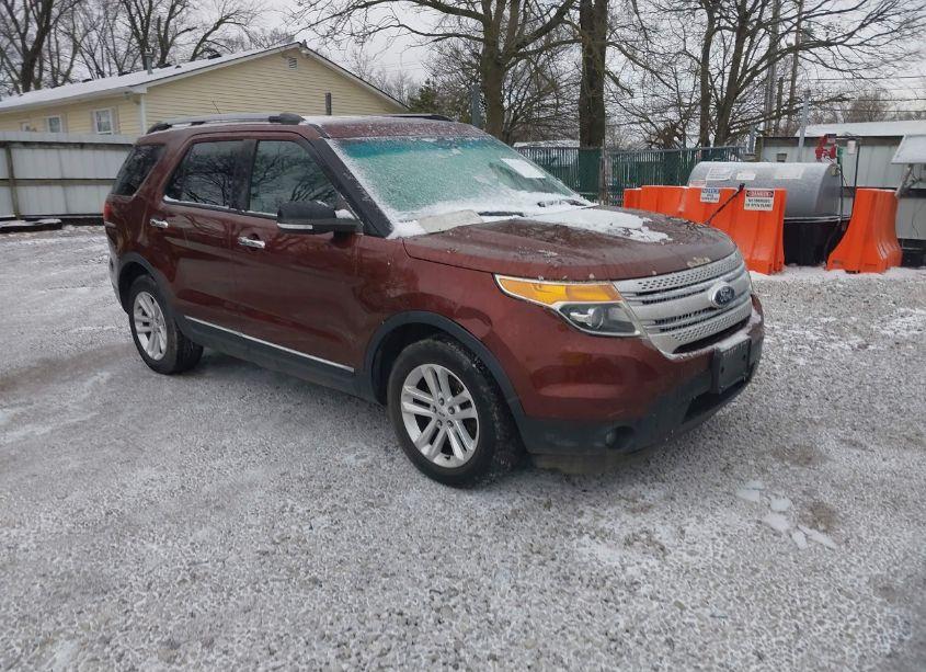 2015 Ford Explorer XLT (VIN 1FM5K7D87FGB39269) main photo