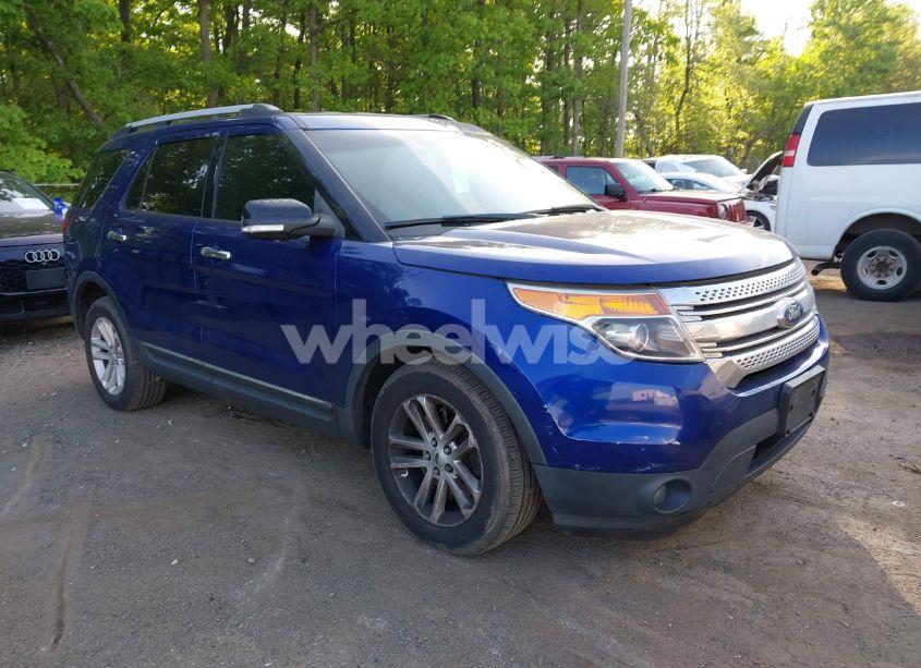 2015 Ford Explorer XLT (VIN 1FM5K7D87FGB80162) main photo