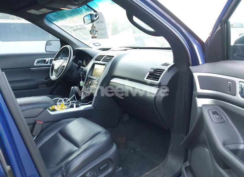 Photo 5 of 2015 Ford Explorer XLT (VIN 1FM5K7D87FGB80162)