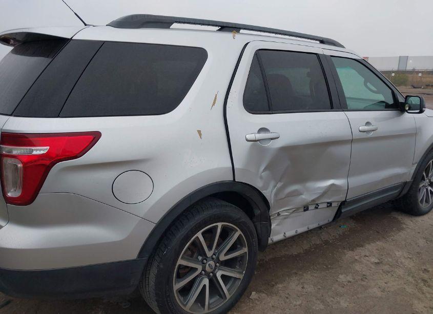 Photo 6 of 2015 Ford Explorer XLT (VIN 1FM5K7D87FGB95518)